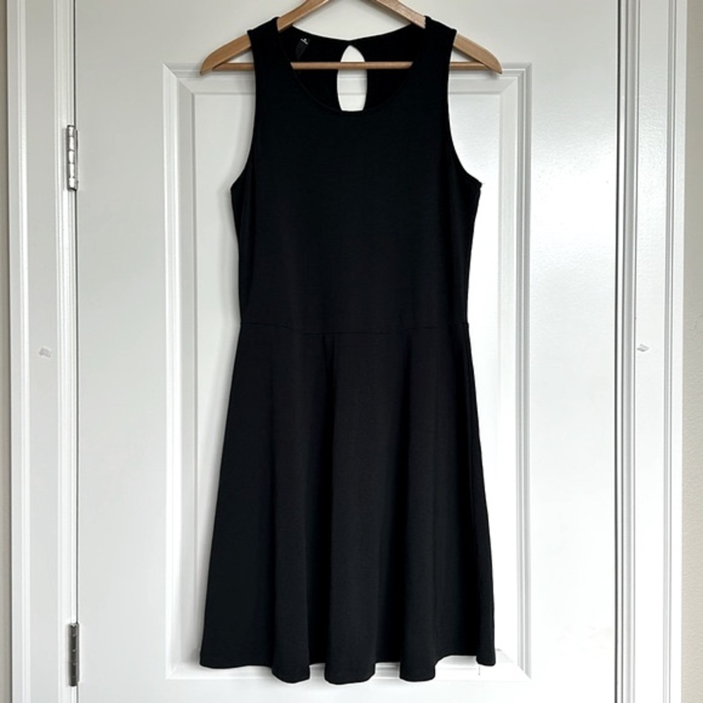 Woolworths Sleeveless Dress sz Medium Women’s Black Cotton Fit Flare Pull Over